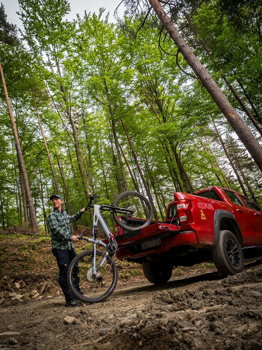 Ekonomiczny pickup w amerykańskim stylu. Pod kapsułę, namiot, czy własną zabudowę? 3